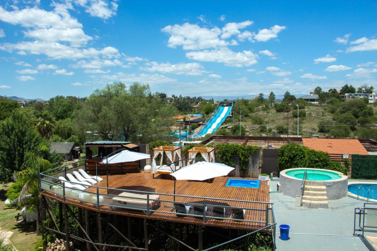 Capri Hotel y Cabañas Villa Carlos Paz Exterior foto